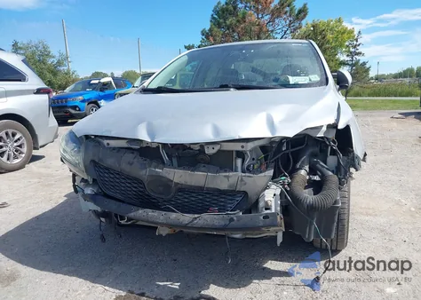 2010 Toyota Corolla z USA, uszkodzony, nr VIN 2T1BU4EE4AC396644
